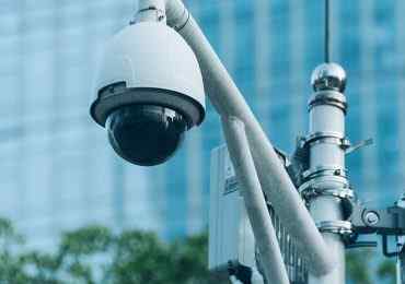 SISTEMAS DE SEGURIDAD CON CÁMARAS Y ALARMAS